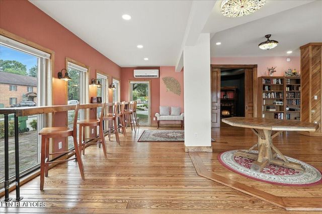 321 High St, Maryville, TN 37804