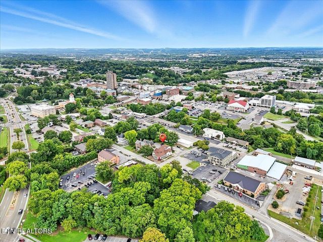 321 High St, Maryville, TN 37804