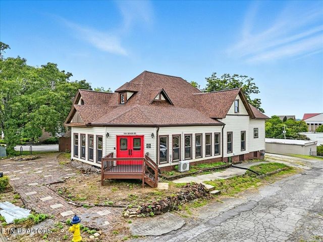 321 High St, Maryville, TN 37804