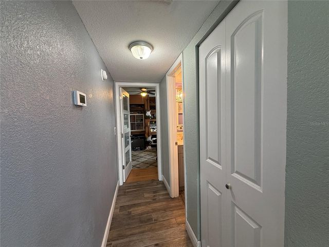 10009 REGAL WOODS LANE, Tampa, FL 33624