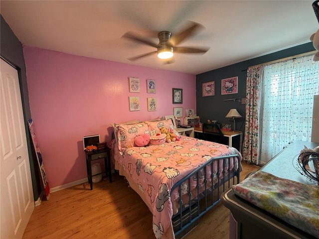 10009 REGAL WOODS LANE, Tampa, FL 33624