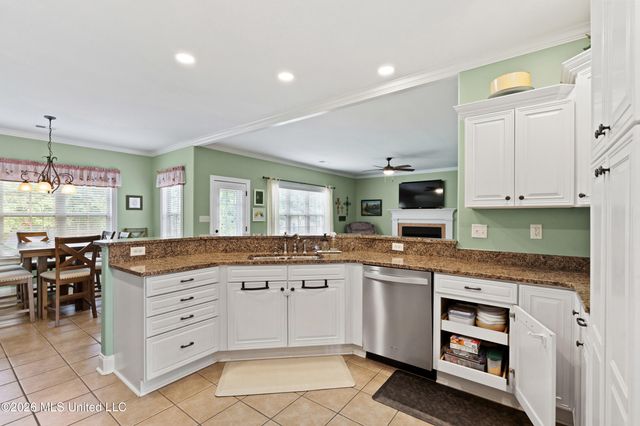 2157 Hemmingway Drive, Nesbit, MS 38651