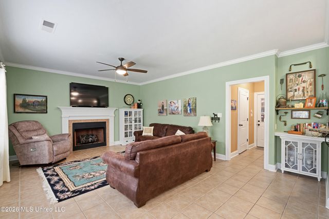 2157 Hemmingway Drive, Nesbit, MS 38651