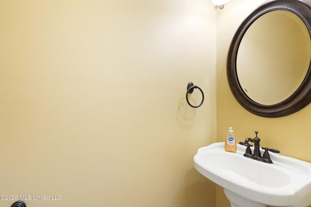 2157 Hemmingway Drive, Nesbit, MS 38651