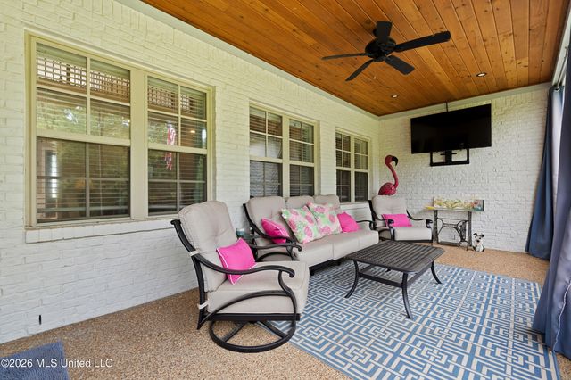 2157 Hemmingway Drive, Nesbit, MS 38651