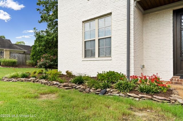 2157 Hemmingway Drive, Nesbit, MS 38651