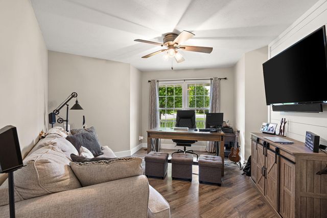 403 Creekwood Drive, Valparaiso, IN 46383