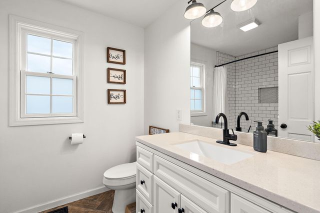 403 Creekwood Drive, Valparaiso, IN 46383