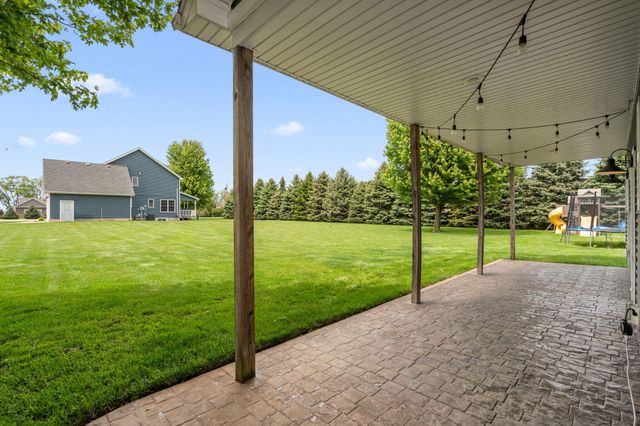 403 Creekwood Drive, Valparaiso, IN 46383