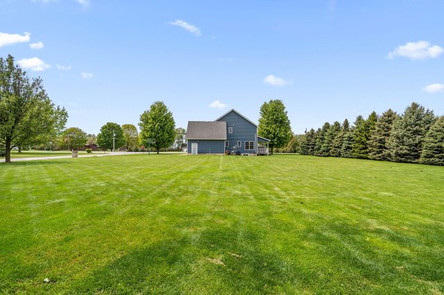 403 Creekwood Drive, Valparaiso, IN 46383
