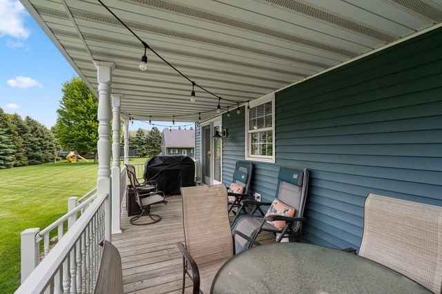 403 Creekwood Drive, Valparaiso, IN 46383