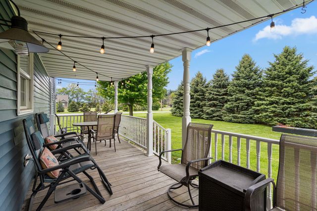 403 Creekwood Drive, Valparaiso, IN 46383