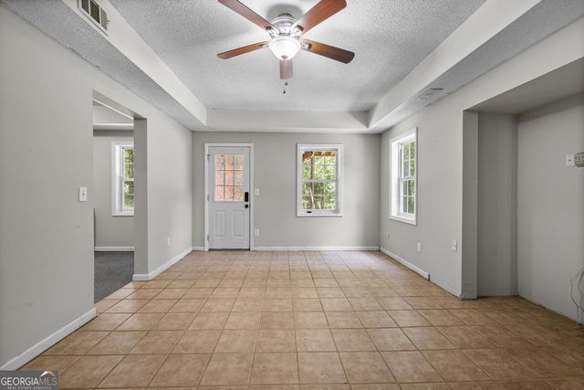 80 Hamstead Park Drive, Sharpsburg, GA 30277