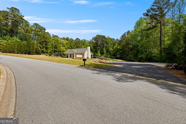 80 Hamstead Park Drive, Sharpsburg, GA 30277