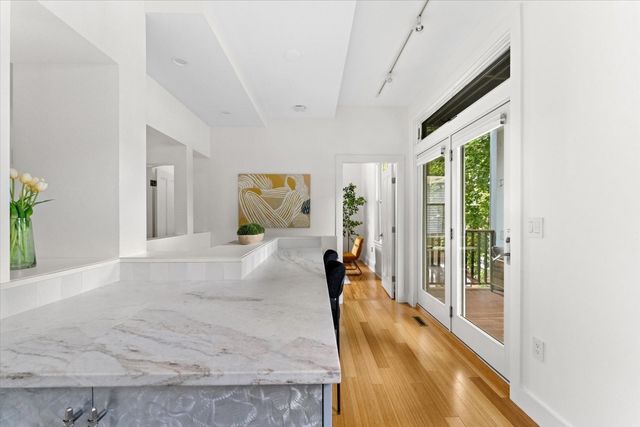 96 Seaverns Avenue 1, Boston, MA 02130