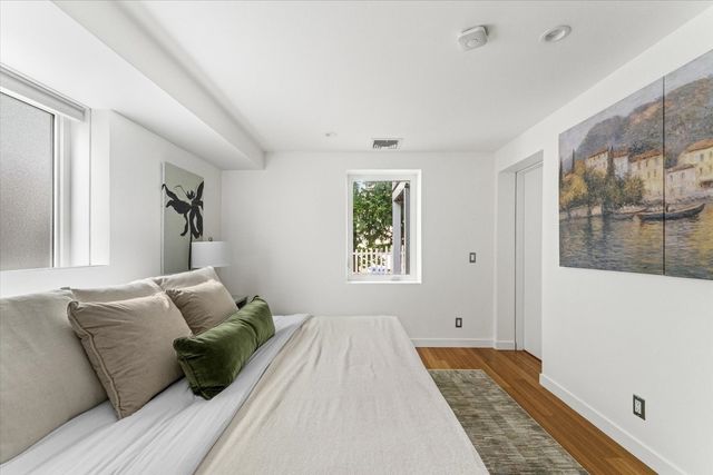 96 Seaverns Avenue 1, Boston, MA 02130