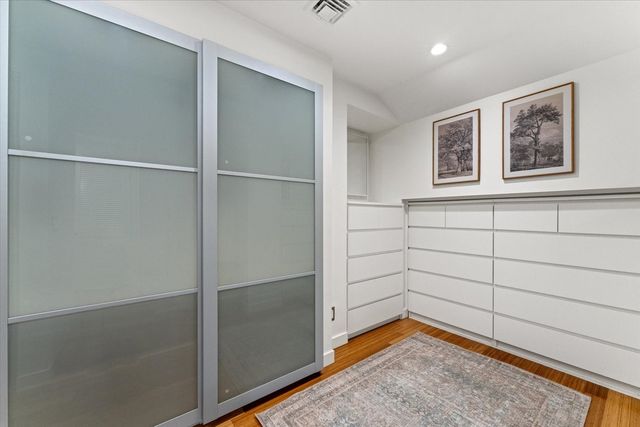 96 Seaverns Avenue 1, Boston, MA 02130