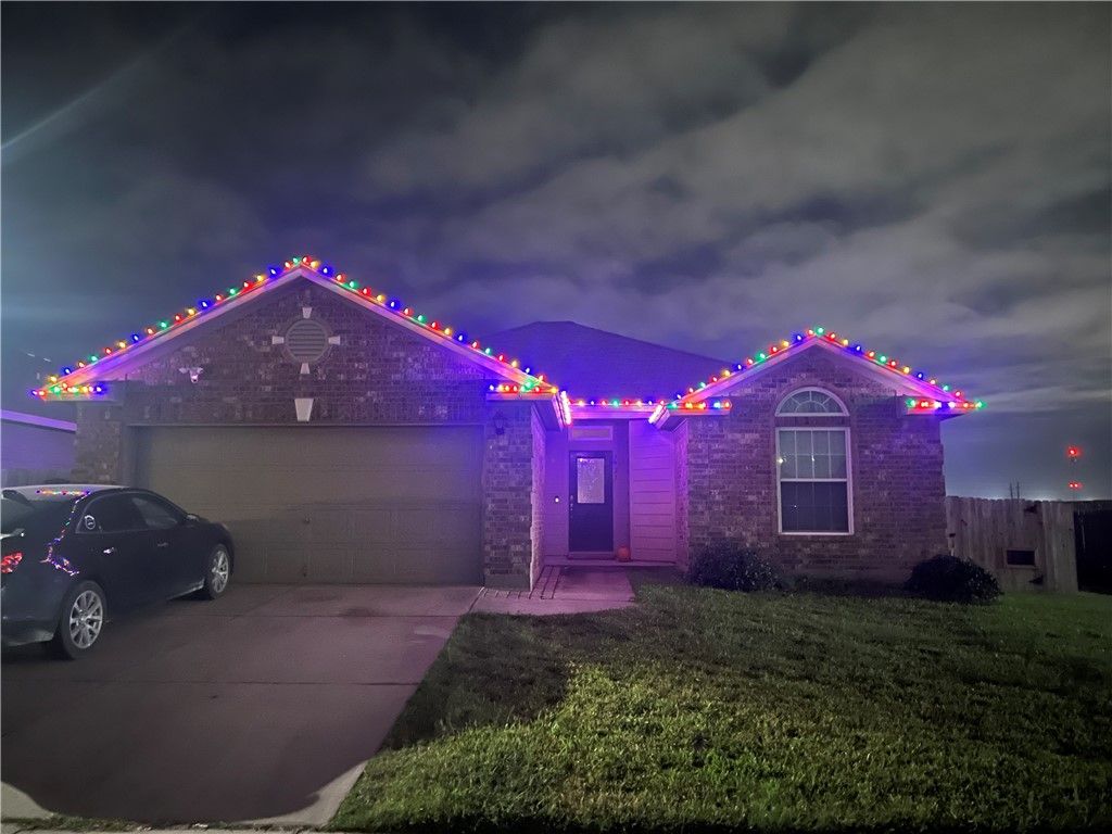 7721 Arbolito St, Corpus Christi, TX 78414