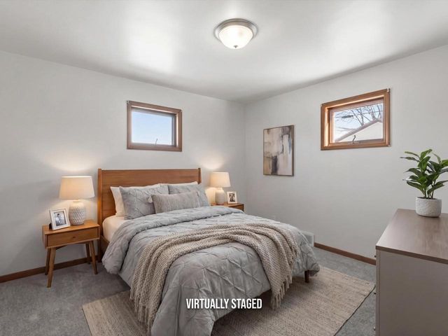 925 N 16th STREET, Manitowoc, WI 54220