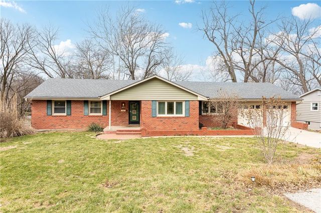 6138 Hemlock Street, Mission, KS 66202