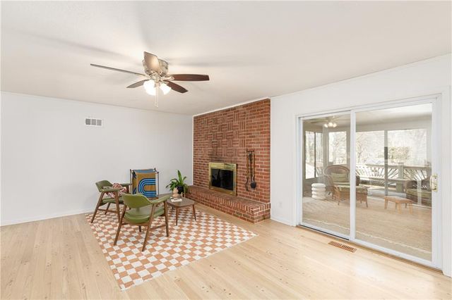 6138 Hemlock Street, Mission, KS 66202