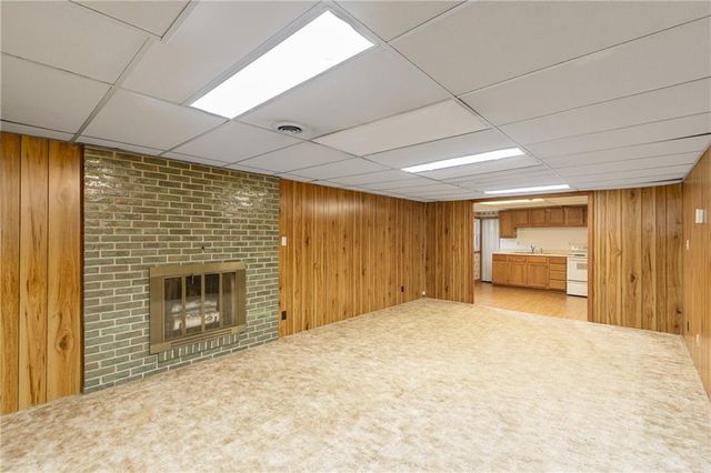 6138 Hemlock Street, Mission, KS 66202