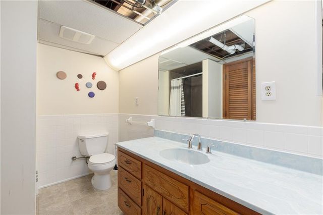 6138 Hemlock Street, Mission, KS 66202