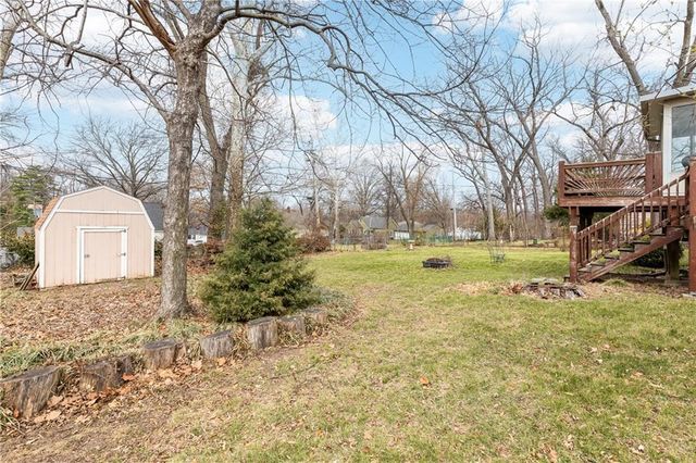 6138 Hemlock Street, Mission, KS 66202