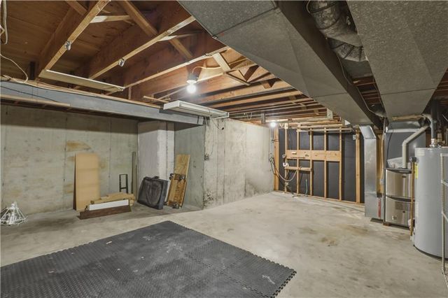 6138 Hemlock Street, Mission, KS 66202