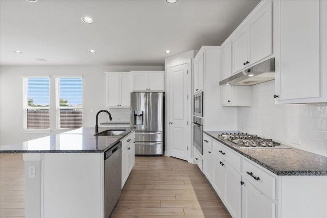 101 Free Stone DR, Georgetown, TX 78628