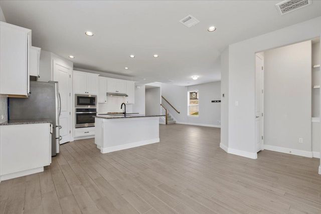 101 Free Stone DR, Georgetown, TX 78628