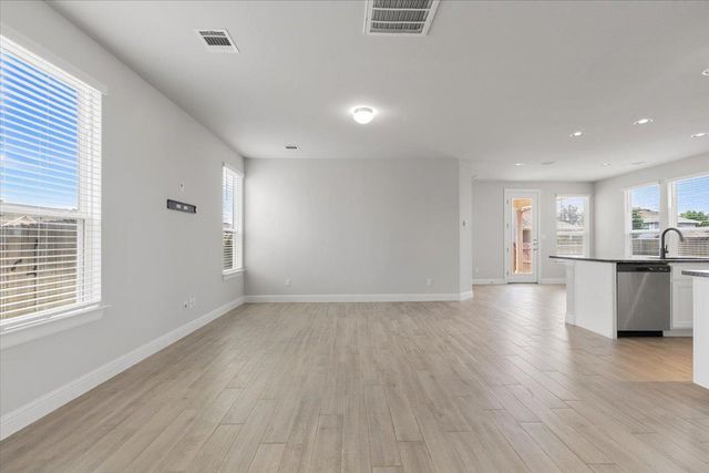101 Free Stone DR, Georgetown, TX 78628