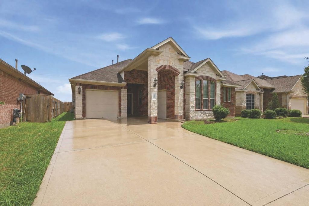 13730 View Meadow Lane, Houston, TX 77034