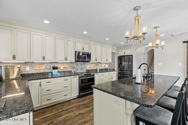 143 Tifton Circle, Cape Carteret, NC 28584