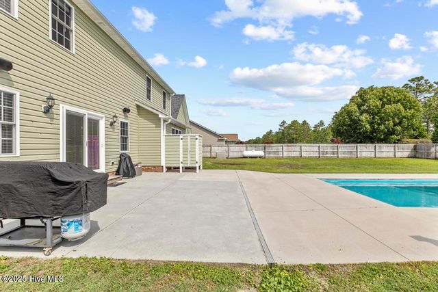 143 Tifton Circle, Cape Carteret, NC 28584