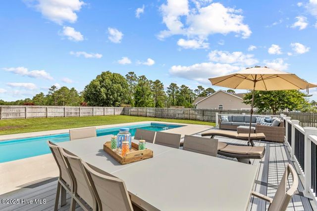 143 Tifton Circle, Cape Carteret, NC 28584