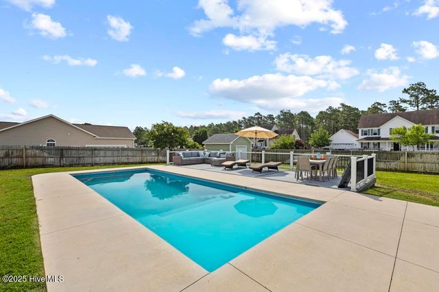 143 Tifton Circle, Cape Carteret, NC 28584