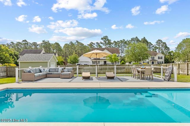 143 Tifton Circle, Cape Carteret, NC 28584