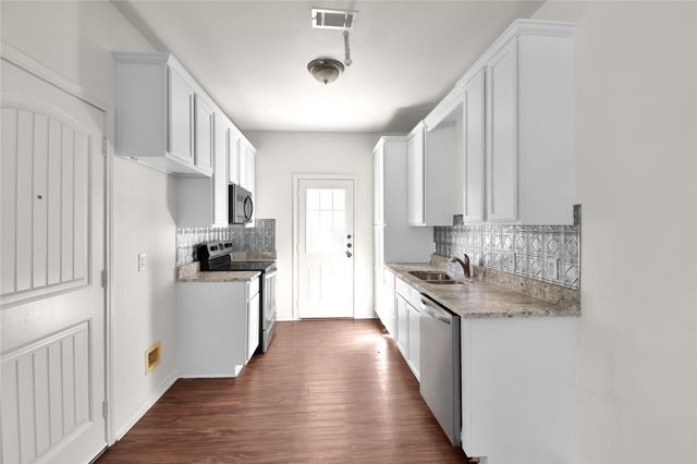 1102 Parkway Trail, Princeton, TX 75407