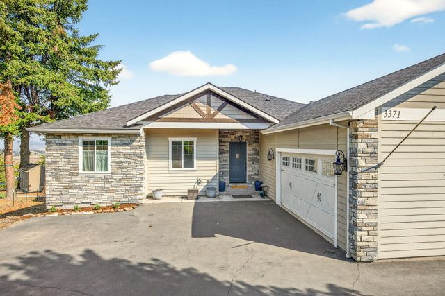 3371 Annapolis Drive, Medford, OR 97504