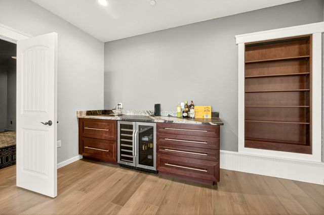3371 Annapolis Drive, Medford, OR 97504