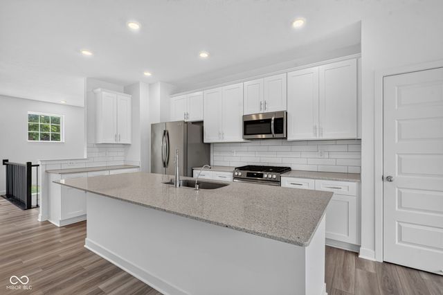 13823 Gatsby Drive, Fishers, IN 46038