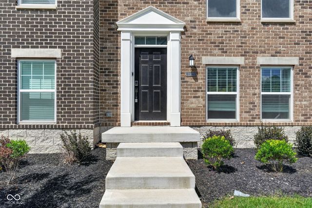 13823 Gatsby Drive, Fishers, IN 46038