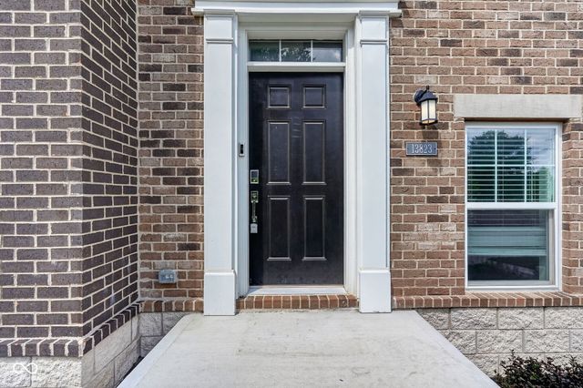 13823 Gatsby Drive, Fishers, IN 46038