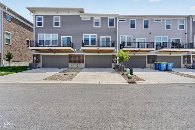 13823 Gatsby Drive, Fishers, IN 46038