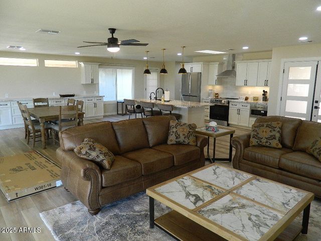 18840 N 130TH Avenue, Sun City West, AZ 85375