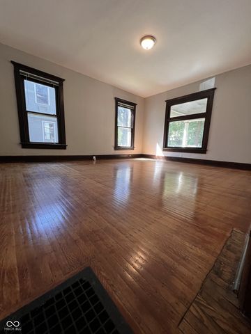 625 Woodruff Place Middle Drive, Indianapolis, IN 46201