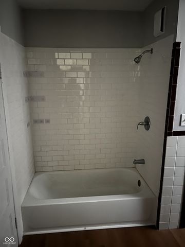 625 Woodruff Place Middle Drive, Indianapolis, IN 46201