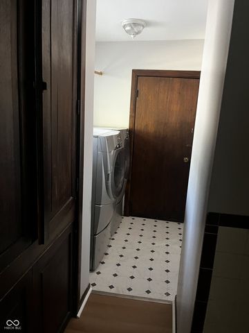 625 Woodruff Place Middle Drive, Indianapolis, IN 46201