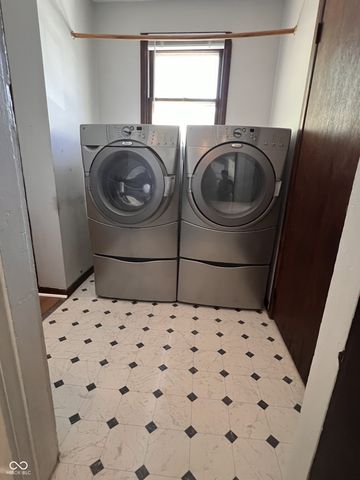 625 Woodruff Place Middle Drive, Indianapolis, IN 46201